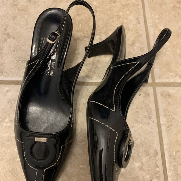 Ferragamo sandal and comfortable and pretty shoes - Picture 3 of 4